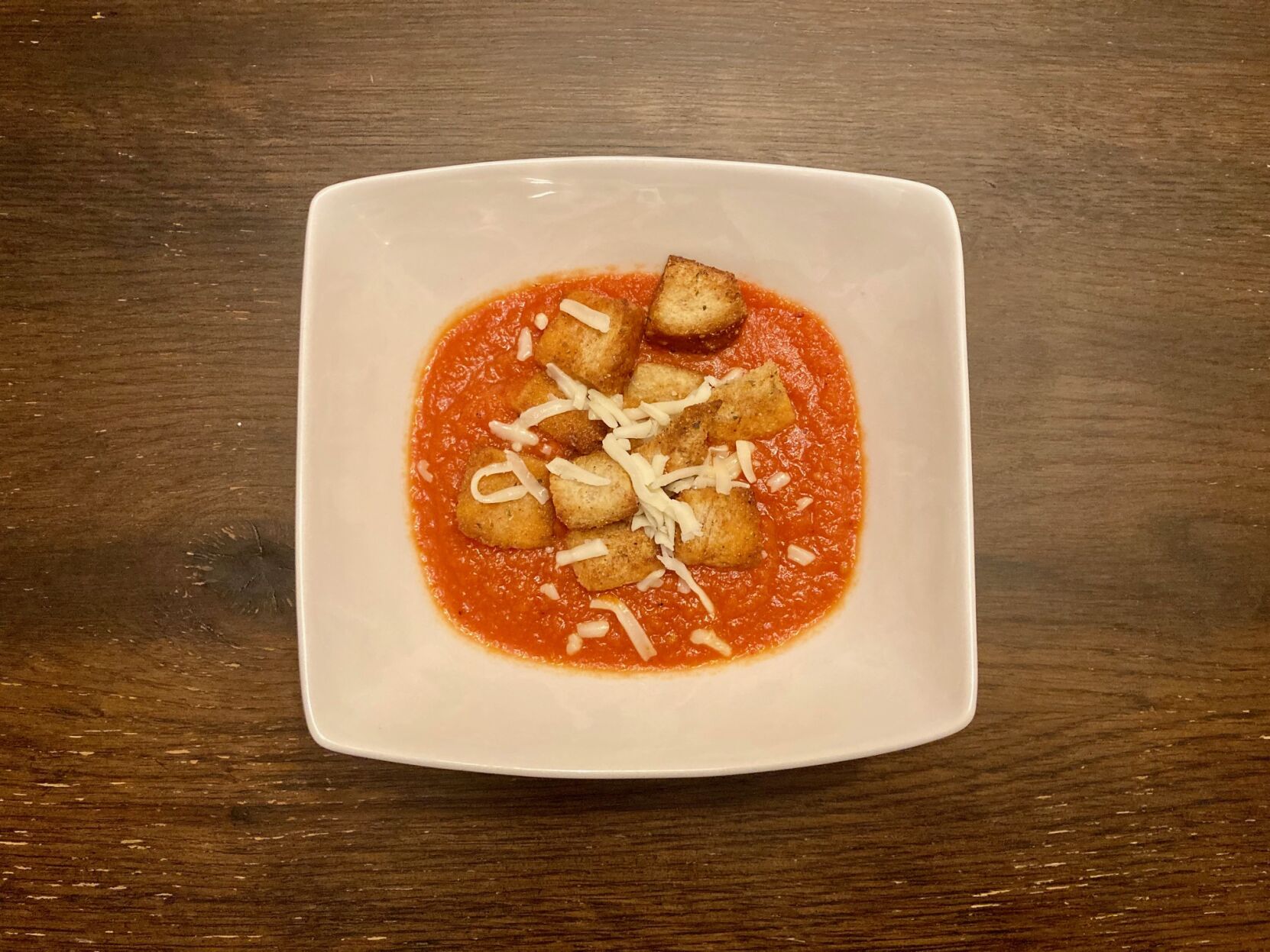 Roasted tomato and red pepper soup